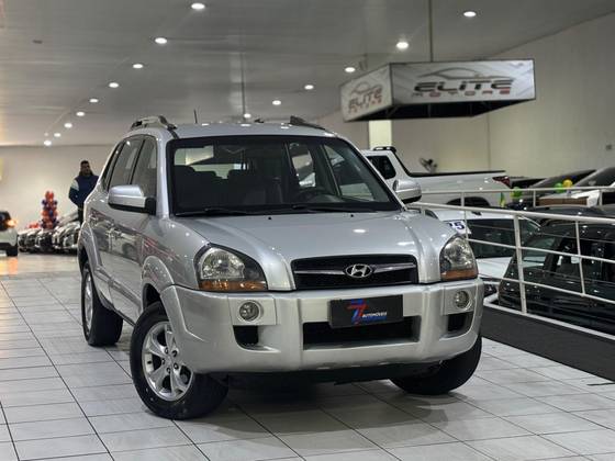 HYUNDAI TUCSON 2.0 MPFI GL 16V 142CV 2WD GASOLINA 4P AUTOMÁTICO HYUNDAI TUCSON 2.0 MPFI GL 16V 142CV 2WD GASOLINA 4P AUTOMÁTICO